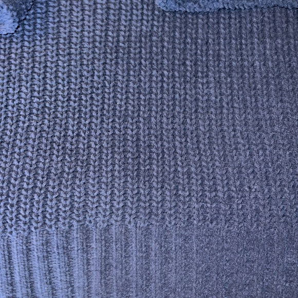 American Eagle Navy Blue Soft Knit Sweater - Picture 2 of 12